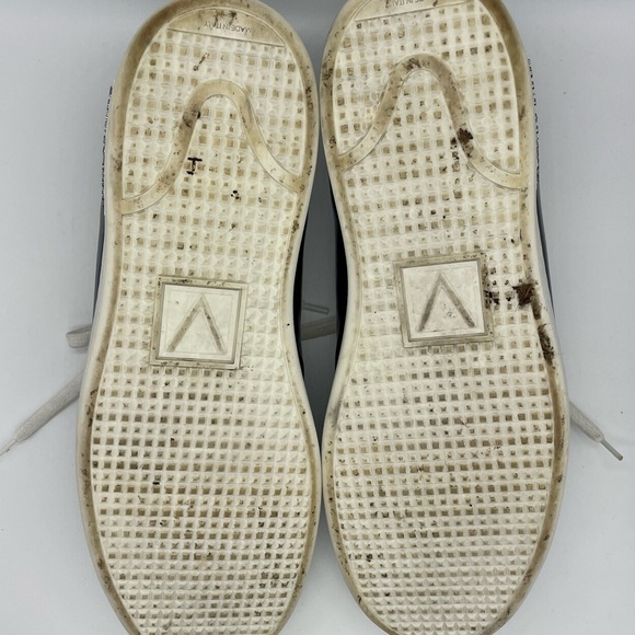 LV FrontRow - Picture 7 of 7